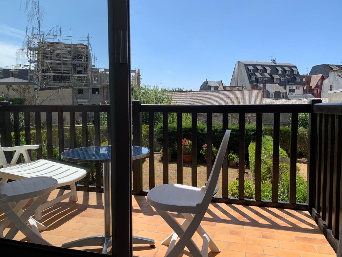 Cosy T2 Terrasse Sud - Centre Deauville Et Hippodrome Dış mekan fotoğraf